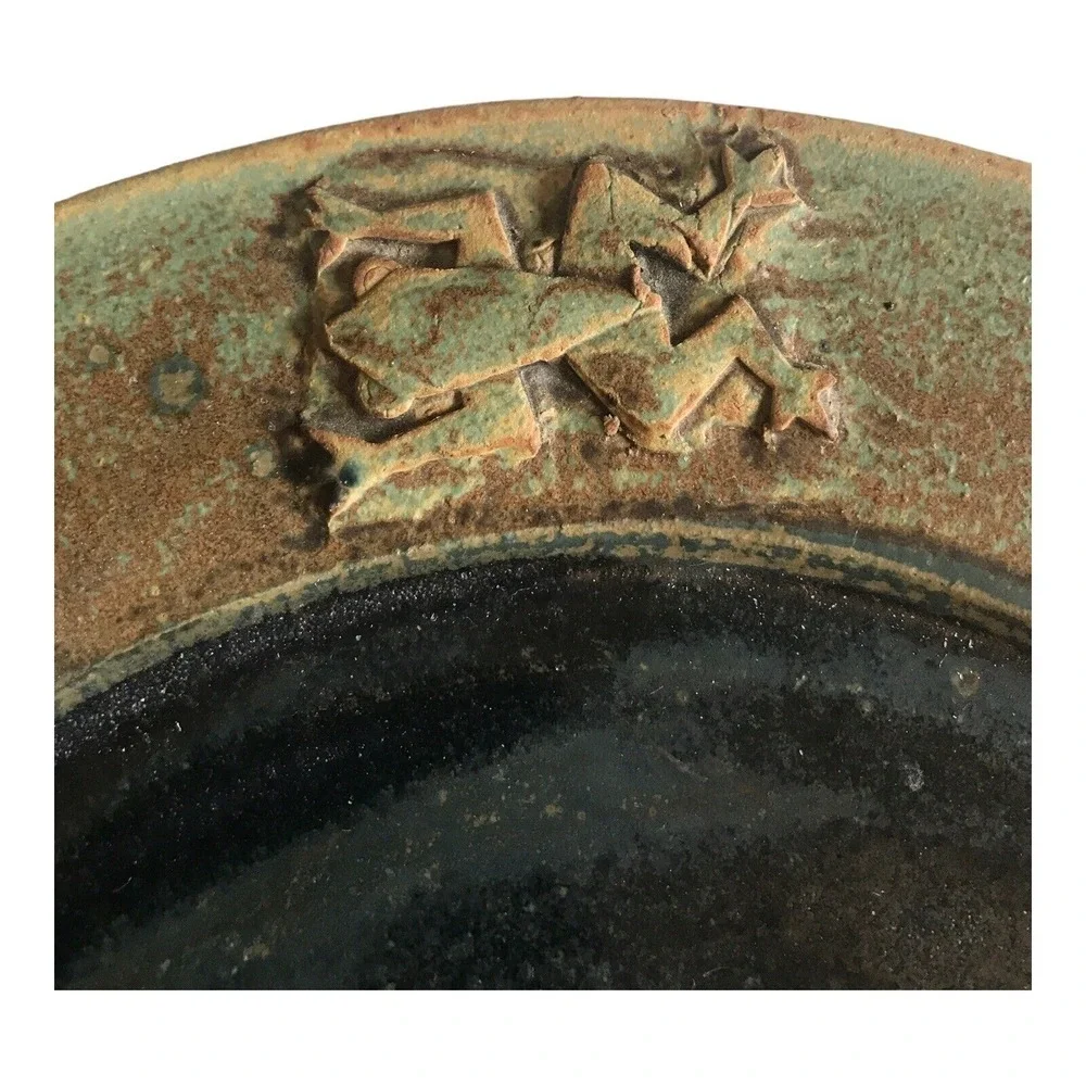 Phillips LP Studio Pottery  handmade stoneware plate with fish approx‎ 11-1/2